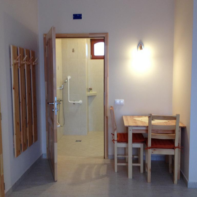 Vidor Vendeghaz Hotel Demjen Phòng bức ảnh