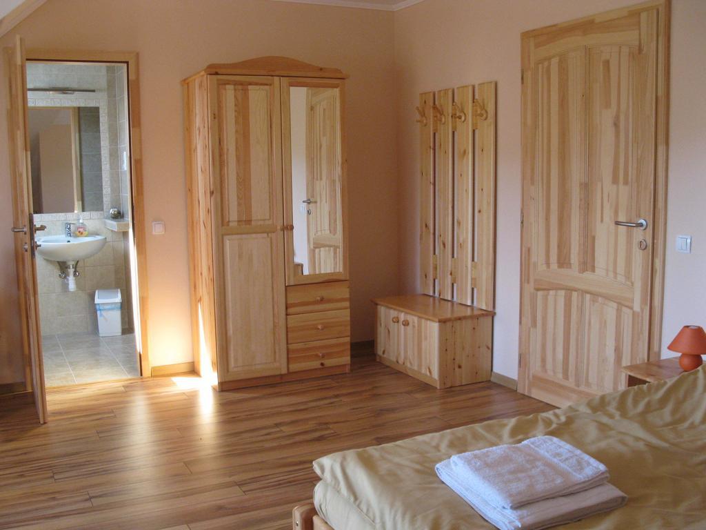 Vidor Vendeghaz Hotel Demjen Phòng bức ảnh
